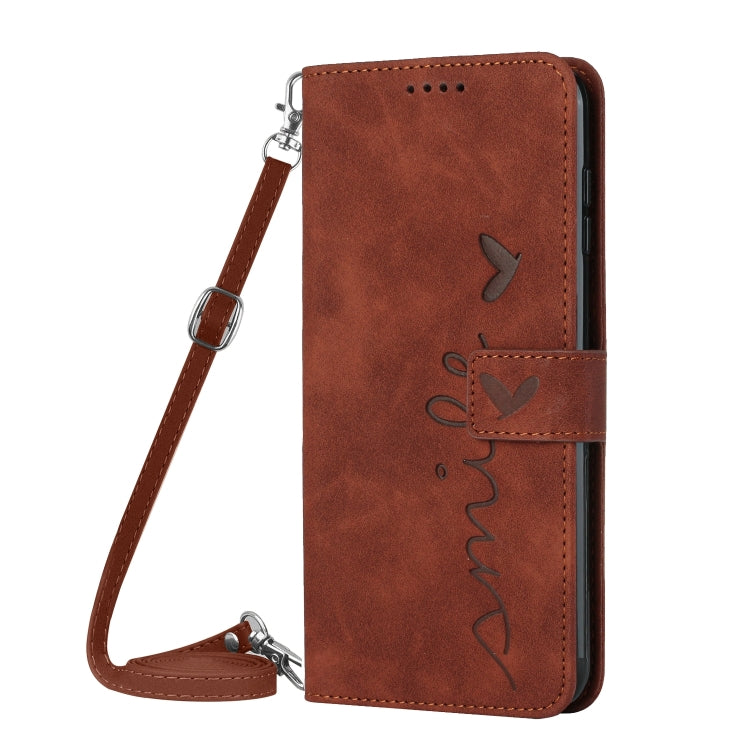 Funda de Piel con Relieve de Corazón y Cordón Largo para Teléfono Itel A50 (Marrón)