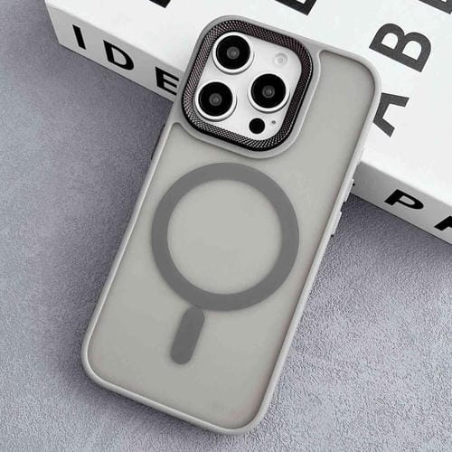 Funda híbrida TPU y PC para iPhone 15 Pro Max Magsafe con marco de Lente de diamante (Gris)