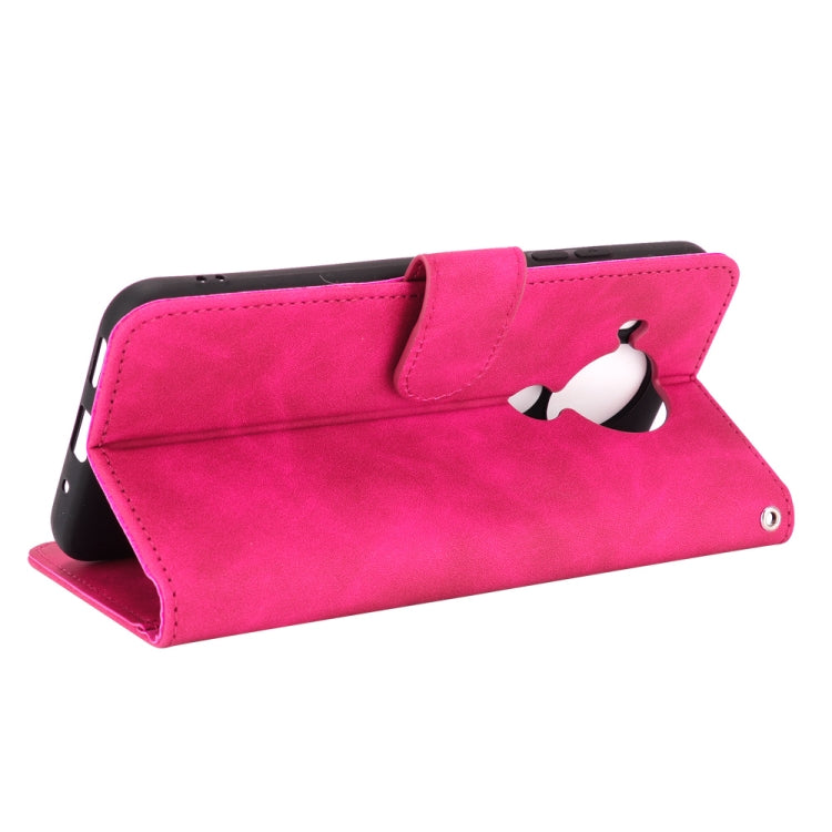 Para Nokia 5.4 Estuche de cuero PU con textura de piel de becerro abatible horizontal con hebilla magnética de color sólido con soporte, ranuras para tarjetas y billetera (rosa roja)