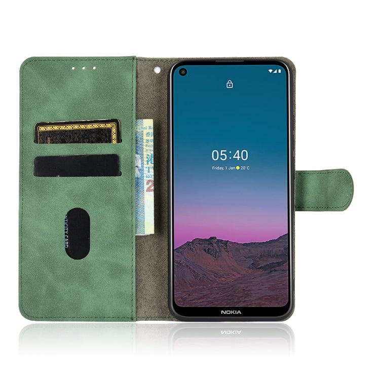 Para Nokia 5.4 Funda de cuero PU con textura de piel de becerro abatible horizontal con hebilla magnética de color sólido con soporte, ranuras para tarjetas y billetera