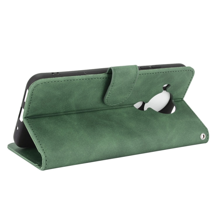 Para Nokia 5.4 Funda de cuero PU con textura de piel de becerro abatible horizontal con hebilla magnética de color sólido con soporte, ranuras para tarjetas y billetera