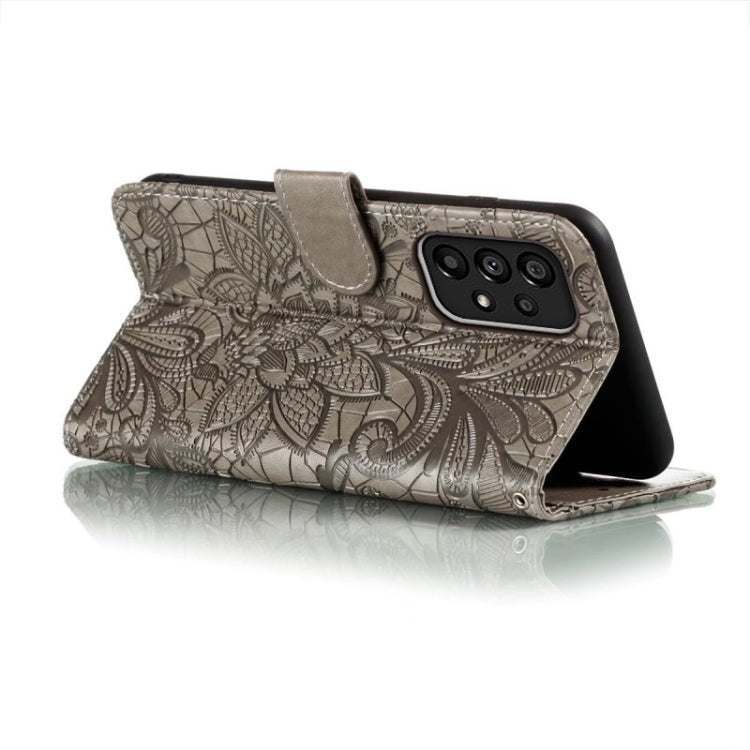Para Samsung Galaxy A54 5G Lace Flower Relieve Flip Funda de cuero para teléfono (Gris)