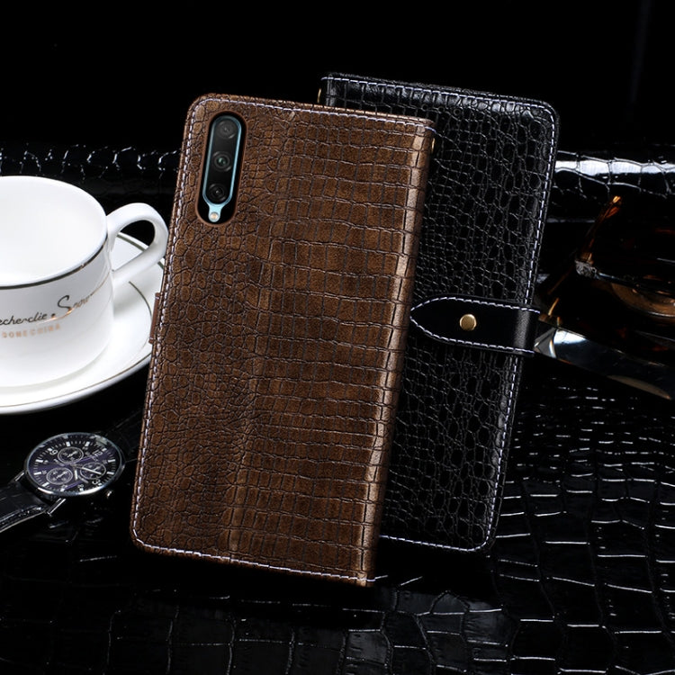 Funda de cuero con tapa horizontal con textura de cocodrilo idewei para Huawei Honor 20 Lite con soporte, ranuras para tarjetas y billetera (negro)
