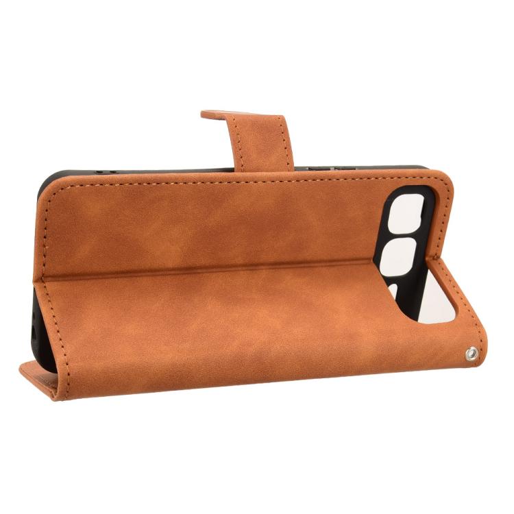 Funda de cuero con tapa magnética y diseño de piel para Infinix Smart 10 Plus 4G (marrón)