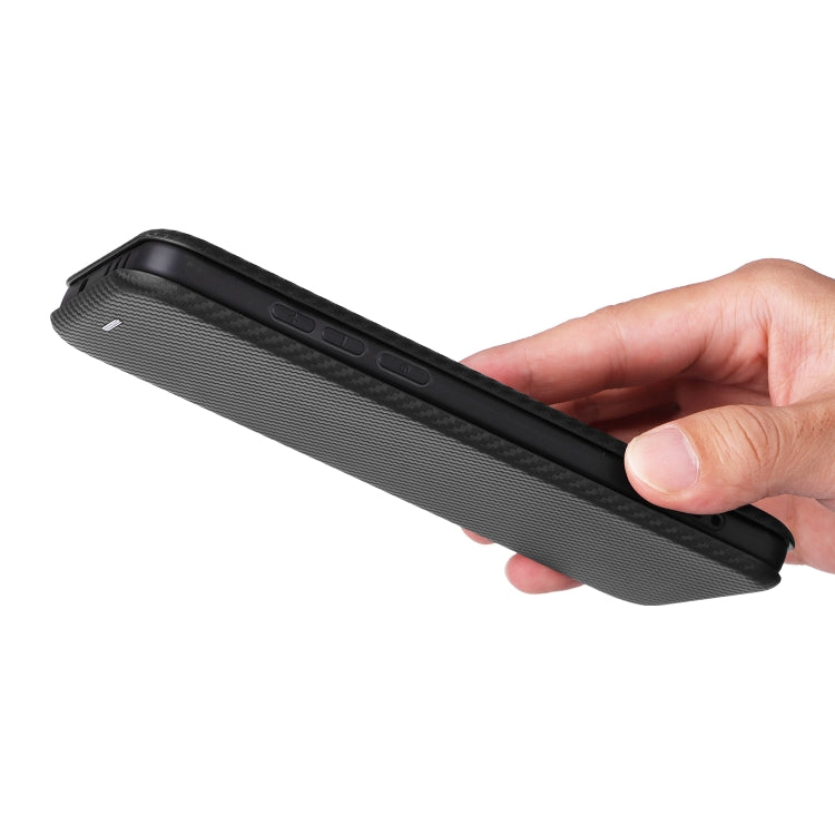 Funda de Cuero con Tapa y Textura de Fibra de Carbono para OnePlus 13 (Negra)