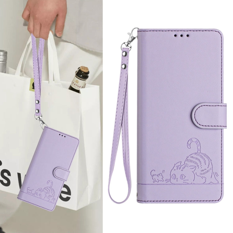 Funda de Cuero Rfid para Teléfono Itel A50C con Estampado de Rata y Gato y Cordón (Morado)