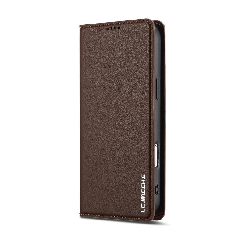Funda de PU con textura fina esmerilada LC.IMEEKE L1 Series para iPhone 17 Pro Max (marrón)