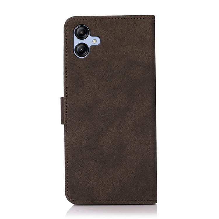Funda de cuero con textura mate KHAZNEH para Samsung Galaxy A07 5G (marrón)