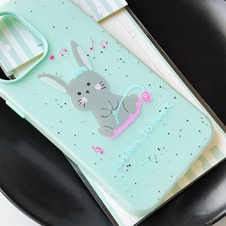 Funda híbrida TPU y Policarbonato iPhone 15 Plus con Tacto Sedoso (Perro Marrón Béisbol Negro)