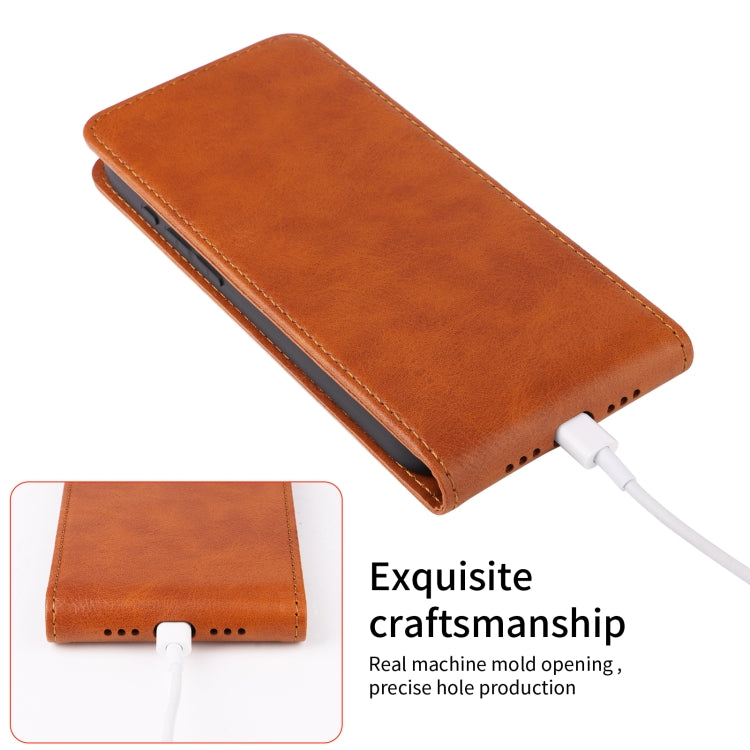 Funda de Cuero con Tapa Vertical Magnética para OnePlus 13 (Marrón)