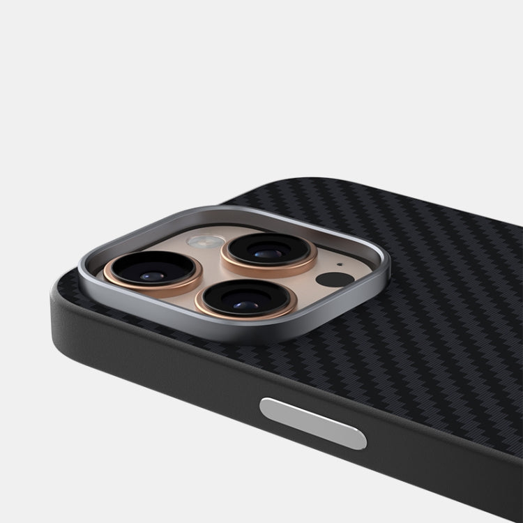 Funda para iPhone 16 Plus Abeel C Carbon Fiber Series 6D Micro Relief Magsafe (Negra y Gris)