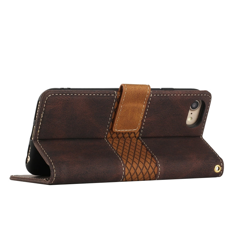Funda de Cuero para iPhone 16E con Costuras de Cuadrícula y Cordón (Marrón)