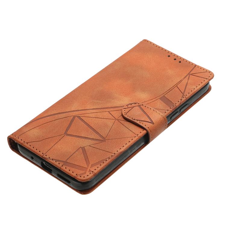 Funda de cuero con relieve de triángulos para Xiaomi Poco M7 Pro 5G (marrón)