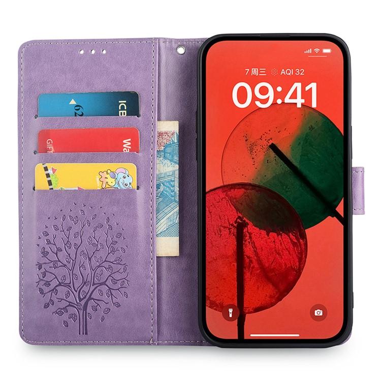 Funda de piel con relieve de árbol y ciervo para Samsung Galaxy S25+ 5G (morada)