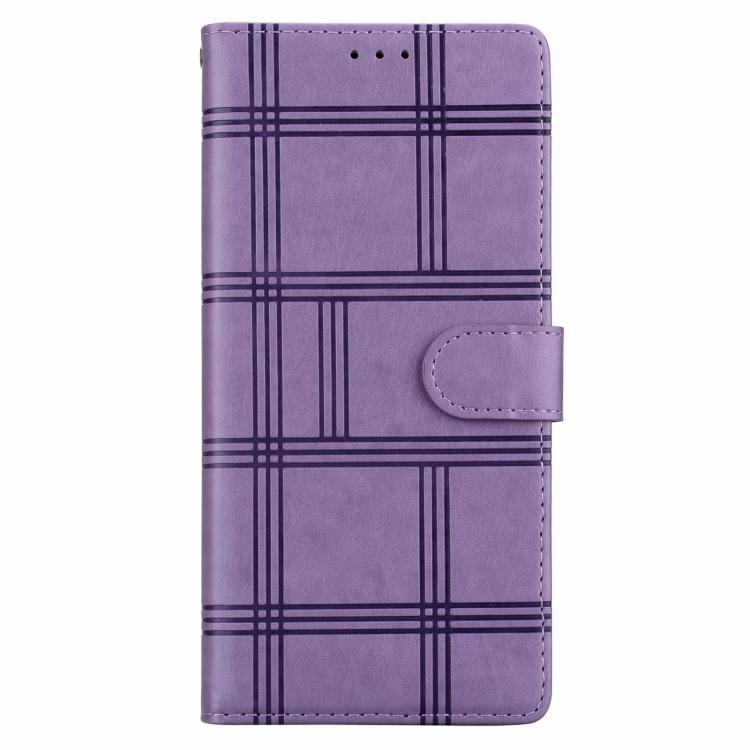 Funda de piel con relieve a cuadros para iPhone 16e (morada)