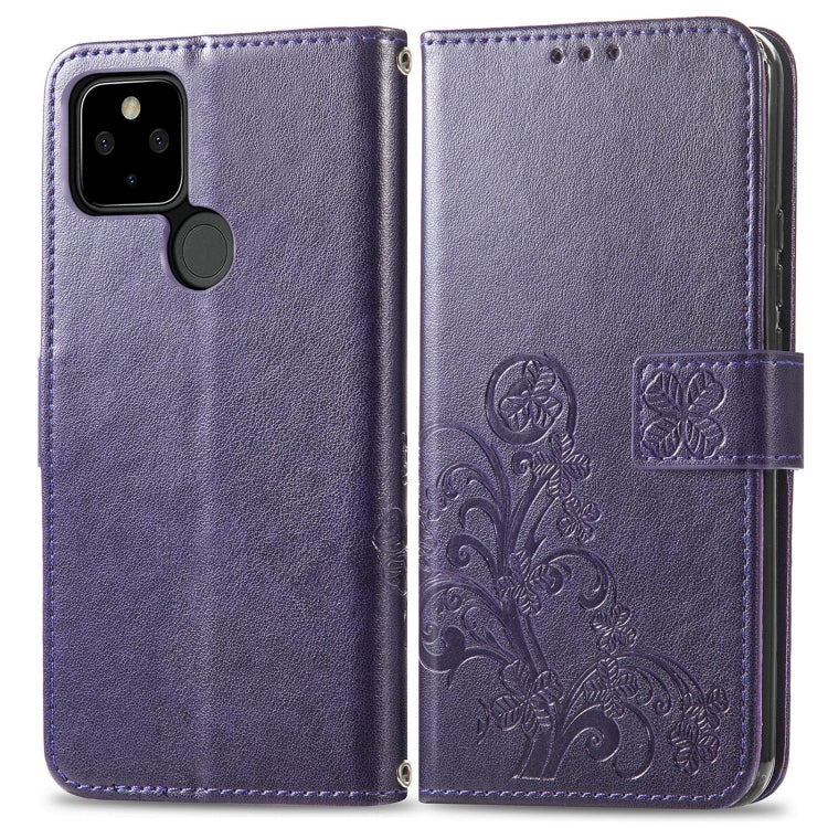 Para Google Pixel 5a Cierre de cuatro hojas con hebilla en relieve Protección de teléfono móvil Funda de cuero con cortante y ranura para la tarjeta y la función de la billetera y el soporte (púrpura)