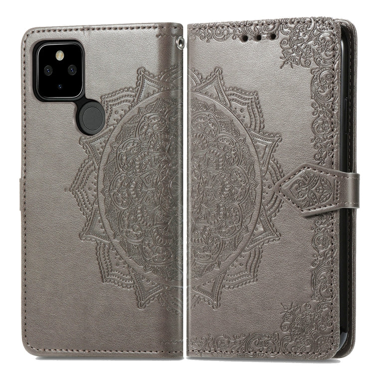 Para Google Pixel 5a Mandala Flower Flower Horizontal Flip Funda de cuero con soporte / ranura para tarjeta / billetera / cordón (gris)
