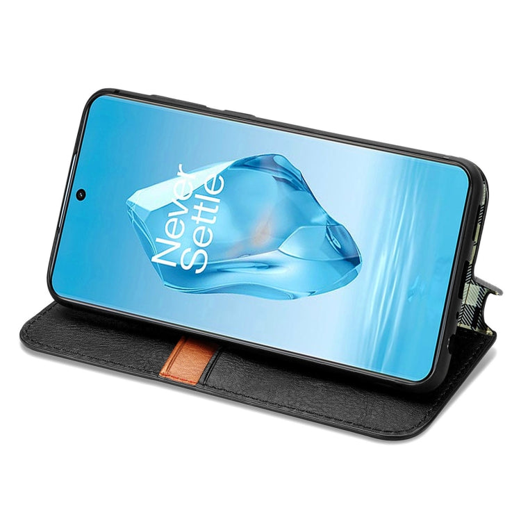 Funda de Cuero Magnética OnePlus Ace 3 Pro Diseño Cuadrícula Cúbica (Negra)