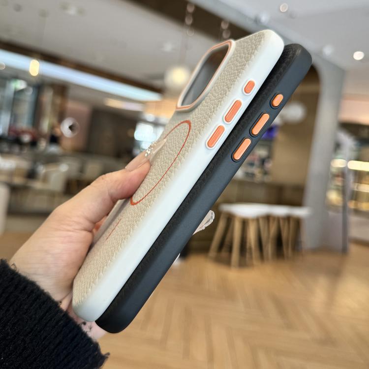 Funda TPU con Diseño Grano de Lichi y Anillo Naranja Magsafe para iPhone 14 Pro Max (Negra)