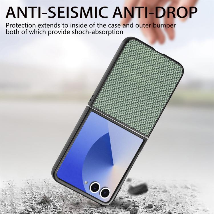 Funda trasera de cuero con textura de fibra de carbono para Samsung Galaxy Z Flip 7 5G (verde)