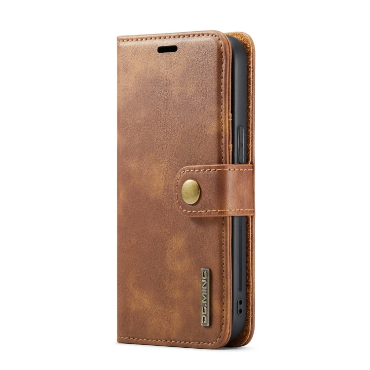 Para iPhone 15 Dg.Ming Funda para Teléfono de Cuero Magnético Desmontable con Textura Crazy Horse (Marrón) - MOVILSTORE