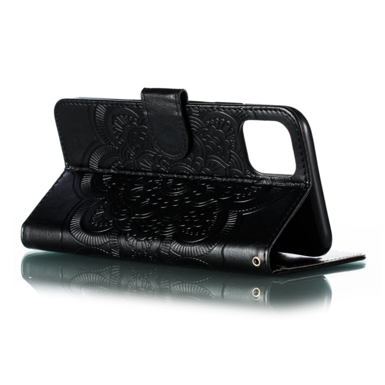 Para iPhone 15 Funda de Teléfono de Cuero con Tapa Horizontal con Patrón de Relieve de Mandala (Negro) - MOVILSTORE